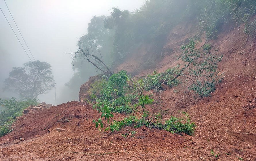 Landslide-Pahiro.jpg