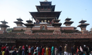 वर्षमा एक दिन खुल्ने तलेजु भवानीमा दर्शनार्थीको भीड